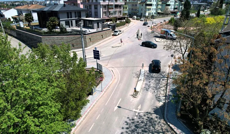 Başiskele’de trafik akışına bir dokunuş daha