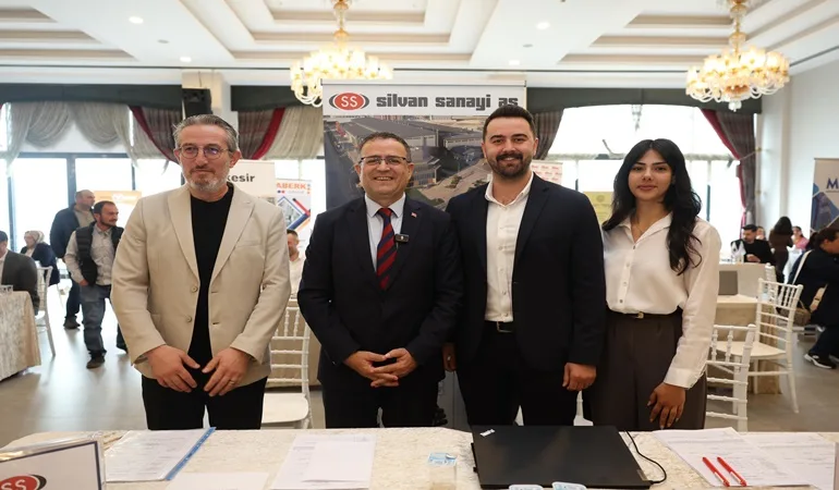 Derince’de iş arayanlarla işverenler yine buluştu