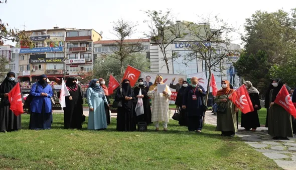 Yeniden Refahlı bayanlardan dikkat çeken açıklamalar