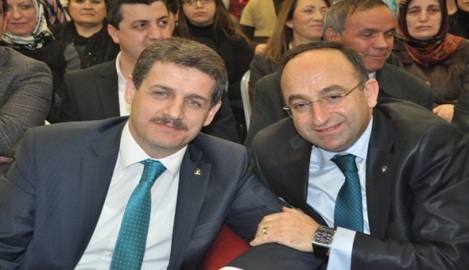 AKP'LİLER ÜZÜLMEZ'İ KUCAKLADI; KARABALIK'A ÜZÜL