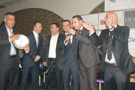 EMLAKÇILAR BUZZ'DA EĞLENDİ