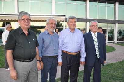 KARAOSMANOĞLU ESKİ BAŞKANLARI KUCAKLADI
