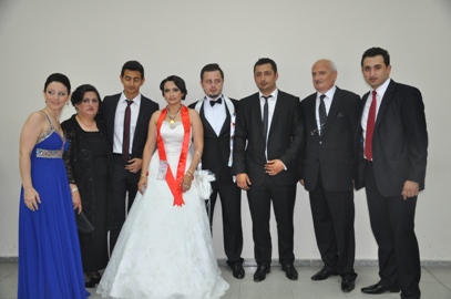 MUZAFFER ERENKAYA KIZINI EVLENDİRDİ