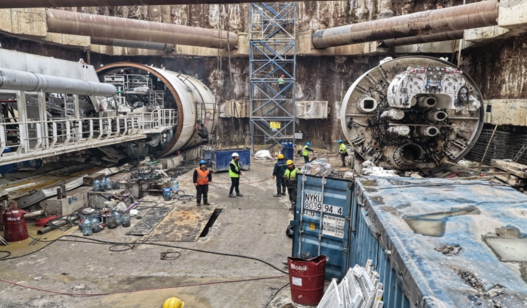 Körfezray’da tüm TBM’ler yer altından metro tüneli açmak için devreye sokuldu