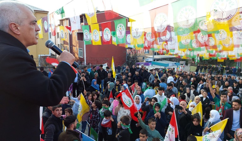 1 Nisan sabahı DEM’li çayımızı Dilovası Belediyesinde içeceğiz