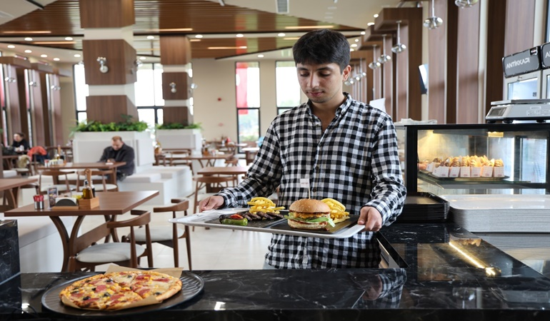 10 milyon kişi Antikkapı’da yemeklerin tadına baktı!