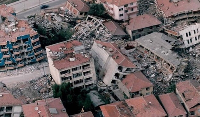 100 bin bina yıkılacak