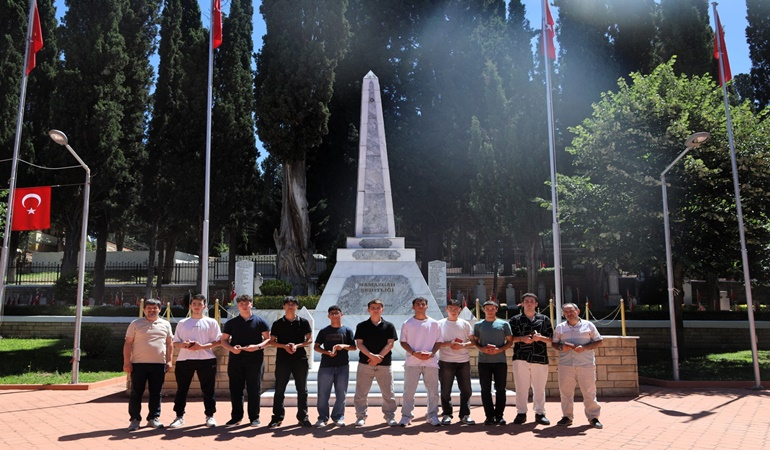 15 Temmuz öncesi şehitlikte bir araya geldiler