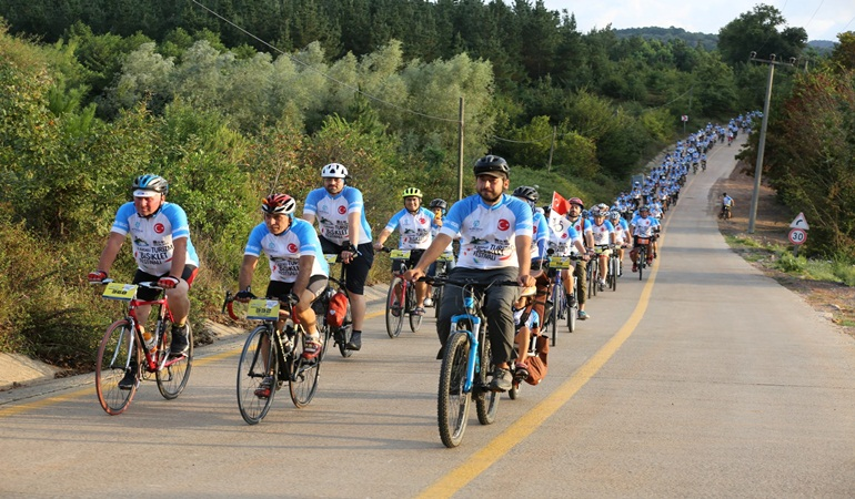 3. Kocaeli Turizm ve Bisiklet Festivali renkli görüntülerle başladı