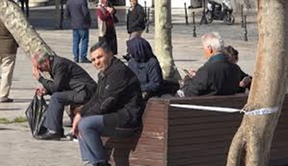 65 yaş ve üstüne sokağa çıkma yasağı!