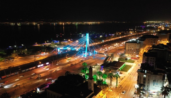 Adnan Menderes üstgeçidi ışıl ışıl oldu