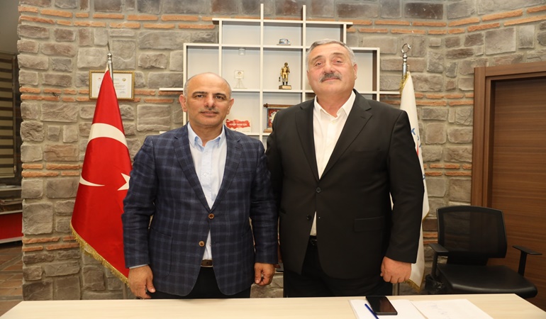 Ahmet Önal Körfez Kent Konseyi Başkanı oldu