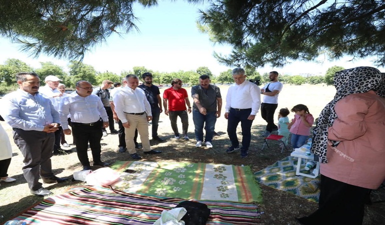AK Parti Darıca’dan yoğun katılımlı piknik
