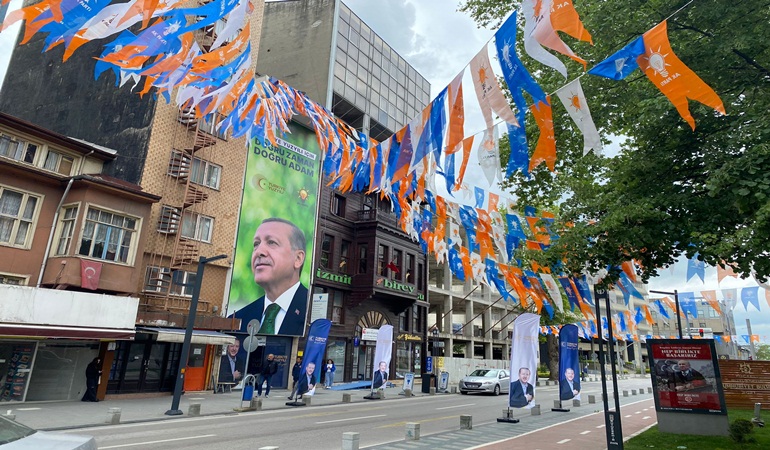 AK Parti İzmit’te büyük buluşma Yürüyüş Yolunda olacak