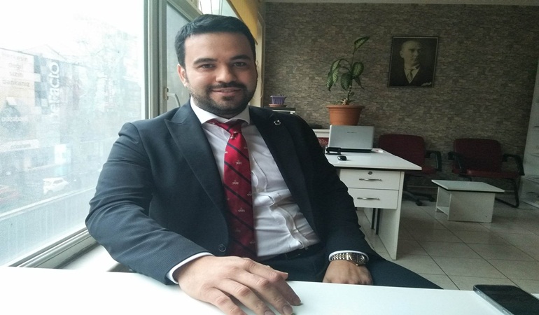 AK Parti’nin Kocaeli’deki genç adayı Özsoy projeleriyle konuşuyor