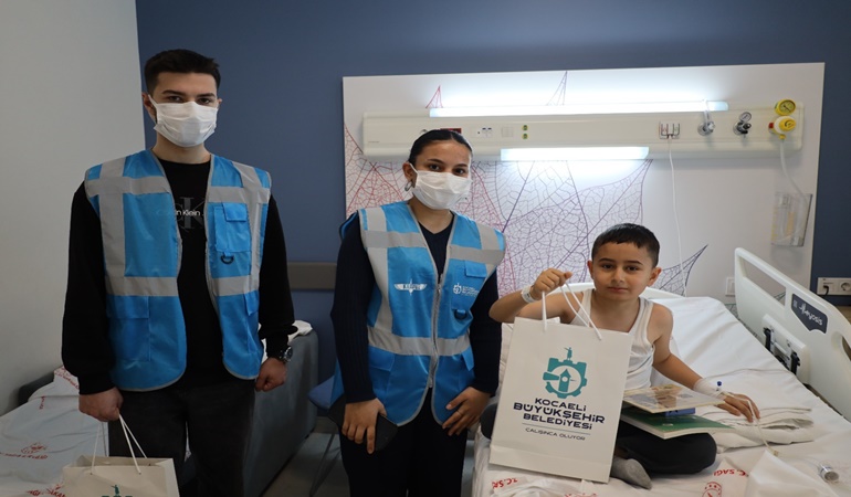 Akademi Lise öğrencilerinden örnek davranış