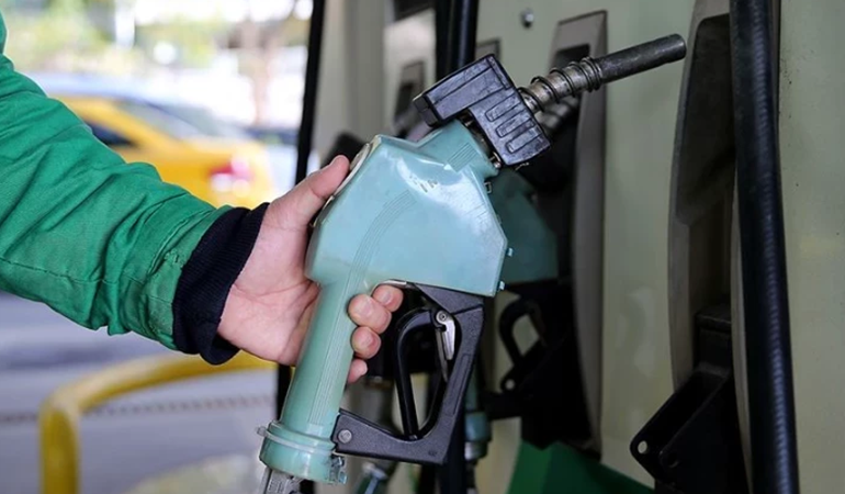 Akaryakıt fiyatları 15 lira birden düşecek mi?