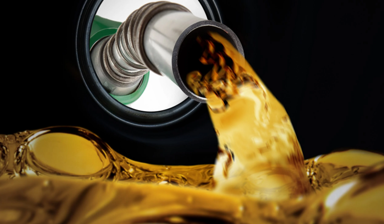 Akaryakıta büyük zam geldi