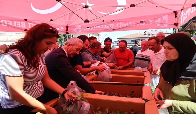 Akmeşe’de hem üretime, hem de vatandaşın sofralarına katkı