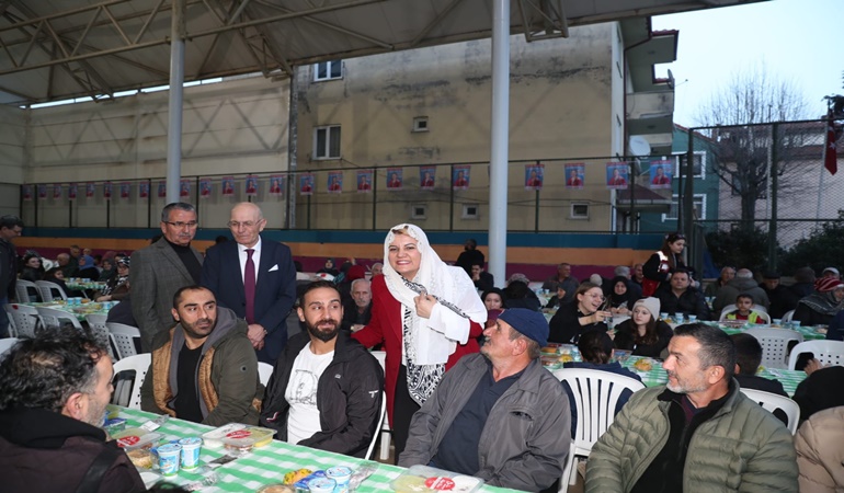 Akmeşeliler Hürriyet’i coşkuyla karşıladı