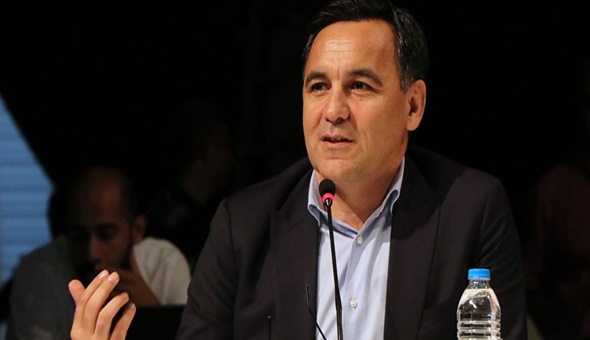 AKP, Cumhuriyet düşmanlığına doğru gidiyor