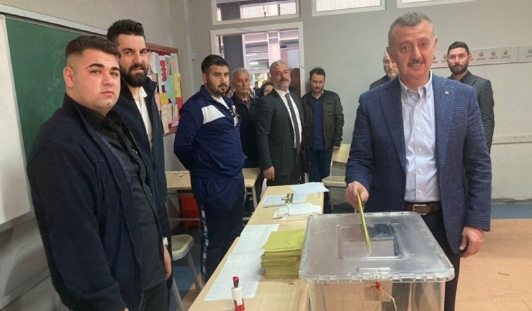 AKP’de kim, nerede oy kullanacak?