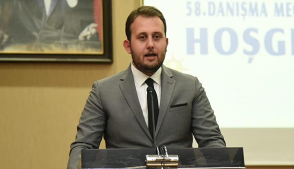 AKP'de o meclis üyesi istifa etti