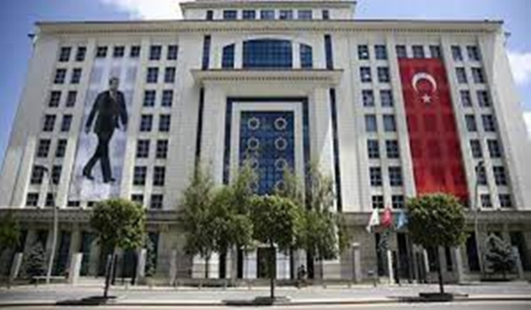 AKP'deki büyük çöküşü canlı yayında açıkladı