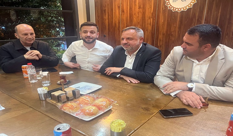 AKP’li Dokuzlar’dan Rumeli Balkan Dernekleri yöneticilerine sürpriz!