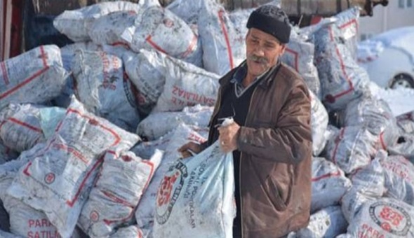 AKP'li eski vekilden kömür yardımının azaltılmasına tepki