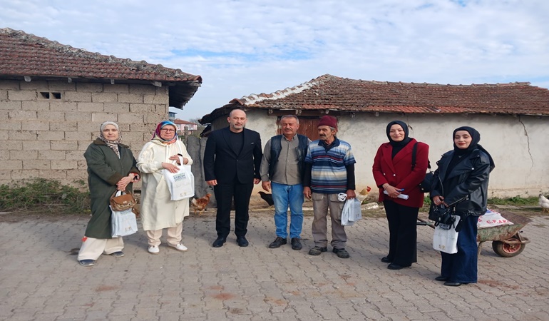 AKP’liler Körfez’de Belen Köyü’nü ziyaret etti