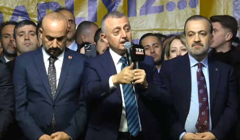 AKP’nin Kocaeli’deki patronu Büyükakın’dan talimat: Susun, konuşmayın!