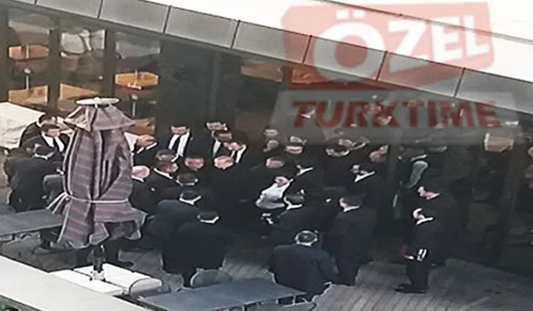 AKP seçim merkezi açıldı