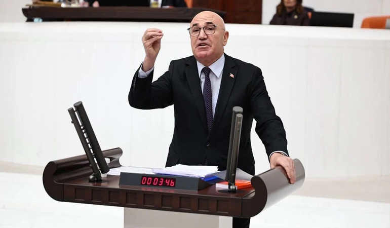 AKP’ye geçmek yargıdan kaçış kapısı, siyasi dokunulmazlık ve suçtan arınma merkezi olamaz