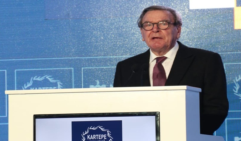 Almanya eski şansölyesi Schröder: Kartepe Zirvesinin sonuçları iyilik için kullanılabilir