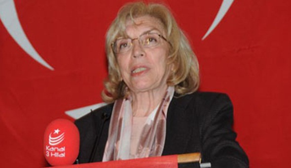 Alpaslan Türkeş'in kızından çok sert andımız çıkışı