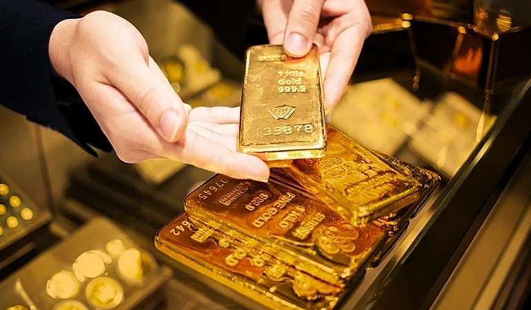 Altın yükselişe geçti