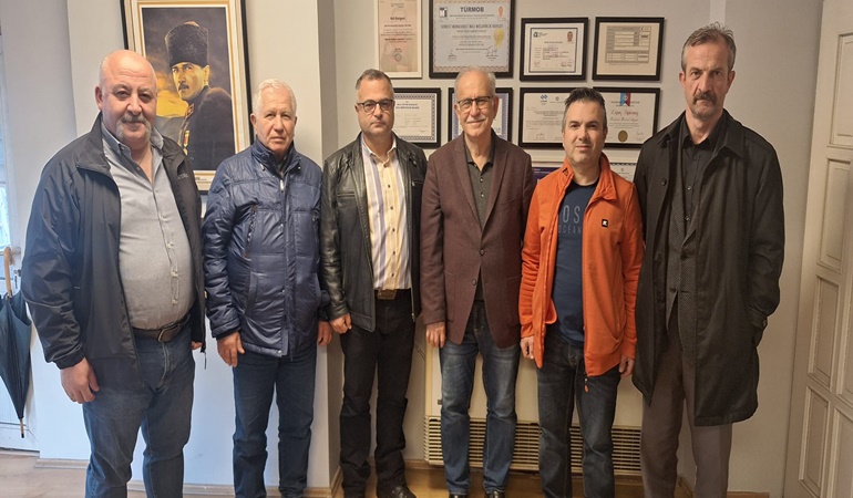 Amcasını kaybeden Ahsen Okyar’a taziye ziyareti