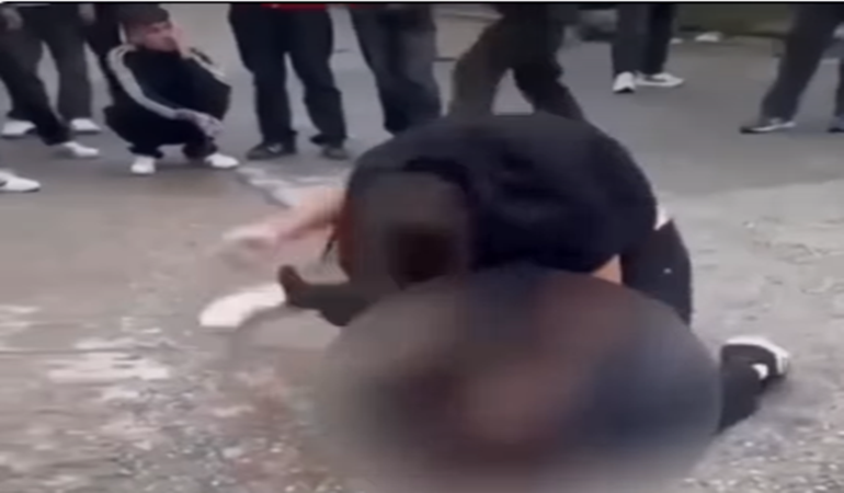 Annesi vahşice öldürülen kızı linç ettiler!