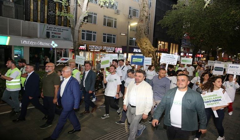 Arabasız Gün etkinliği İzmit’te de kutlandı