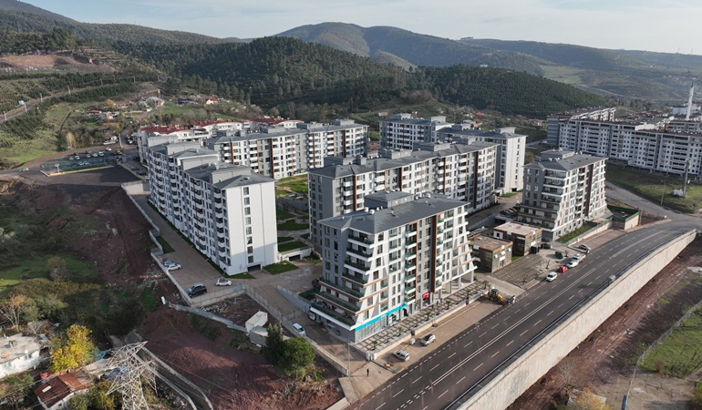 Araptepe’de hak sahipleri tapularına kavuşuyor