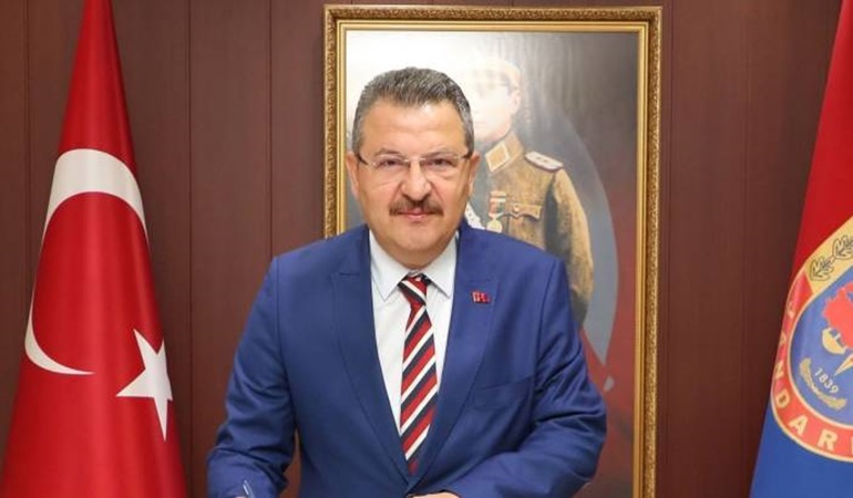 Arkasından it havlatmayan kurt!