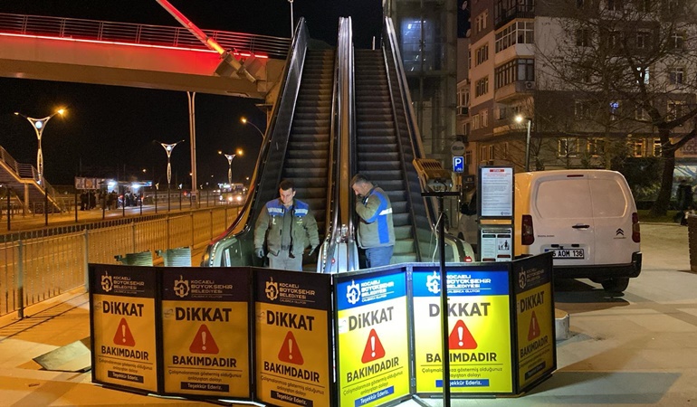 Asansör ve yürüyen merdivenler kamera sistemi ile takip ediliyor