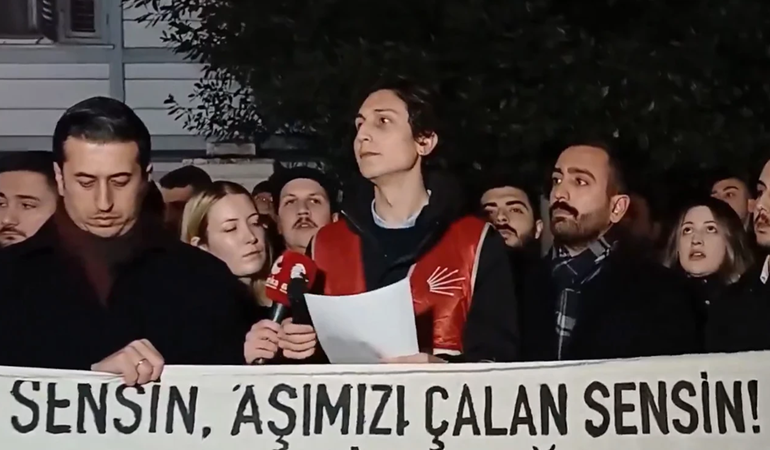 Asgari ücreti protesto etti, gözaltına alındı