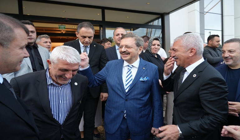 Aslantaş, TOBB Başkanı Hisarcıklıoğlu ile Sakarya'daki açılışta bir araya geldi