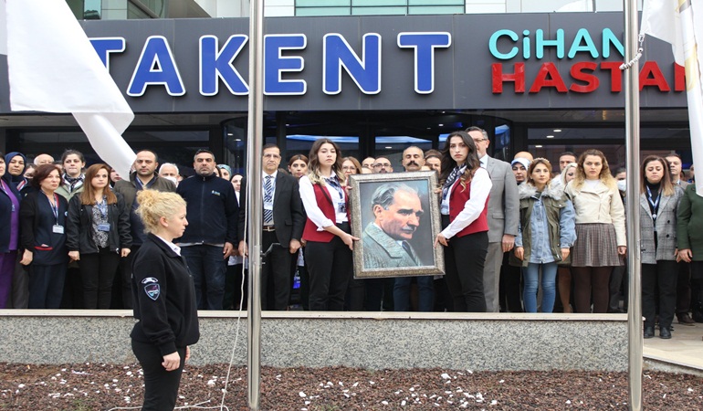 Atakent Cihan Hastanesi’nde Atatürk saygıyla anıldı