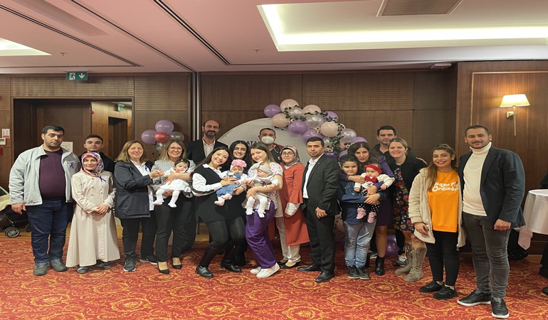 Atakent Cihan Hastanesi prematüre bebek gününü kutladı