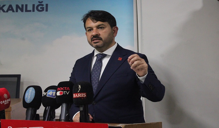 Atatürk’e dil uzatan KOÜ’deki profesör için gereken yapılacak mı?