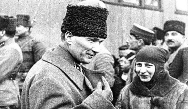 Atatürk'ün İzmit'e gelmeden önceki görüntüleri ortaya çıktı