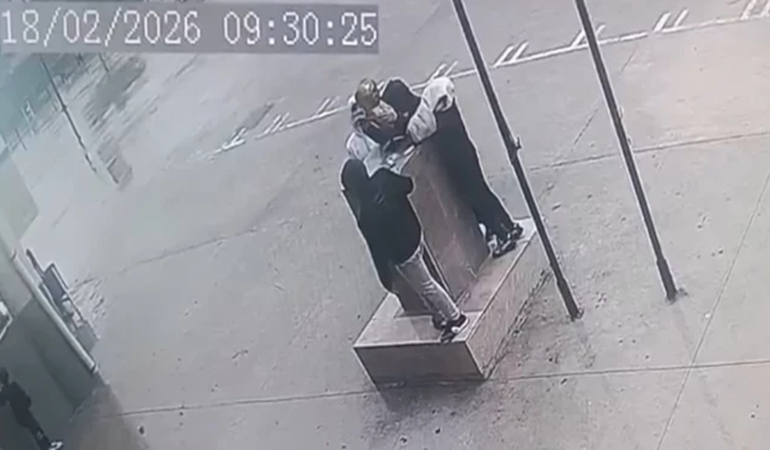 Atatürk vatandır! Helal olsun size çocuklar